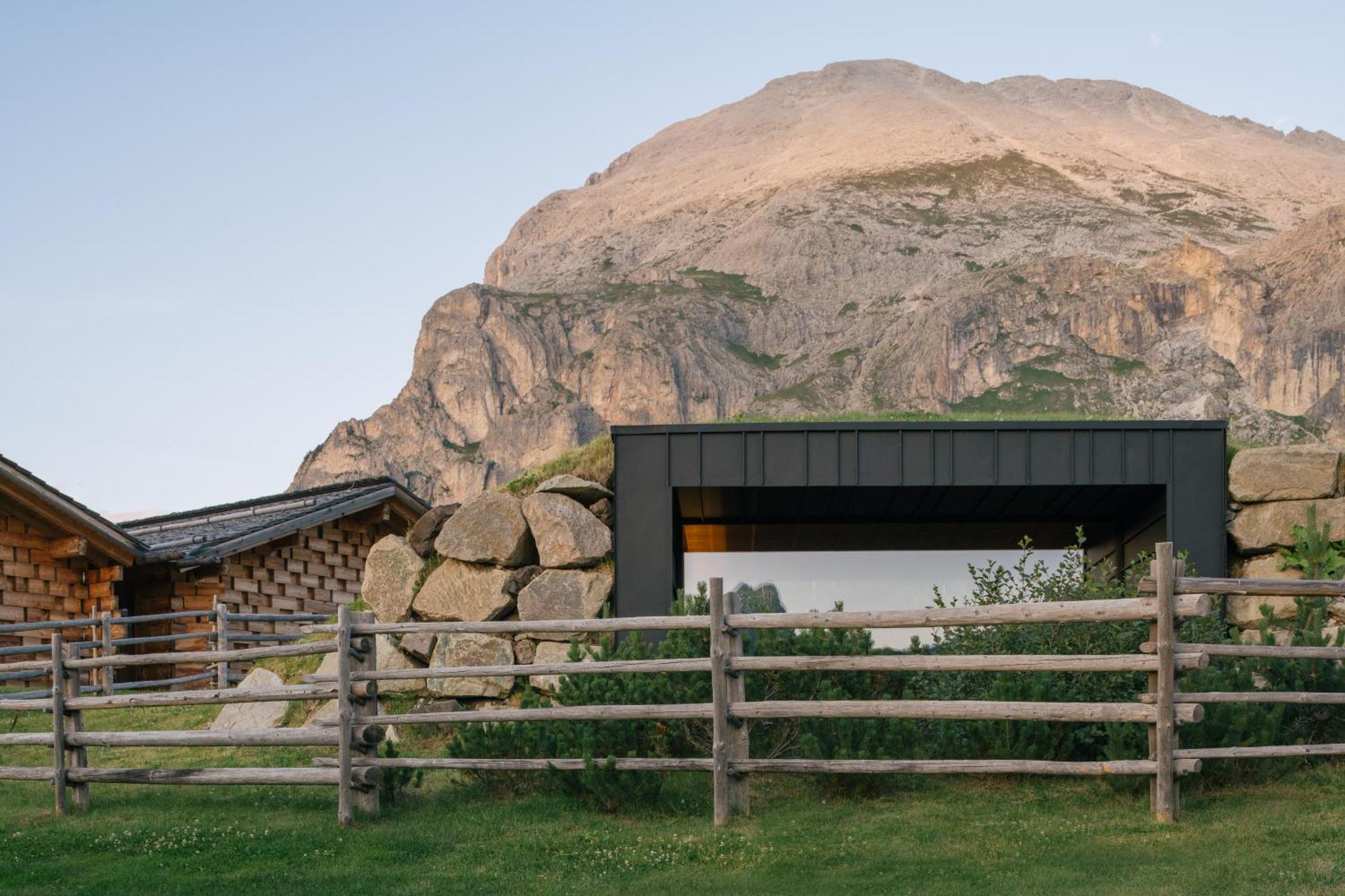 Zallinger Dolomites 阿尔卑斯休斯山 外观 照片